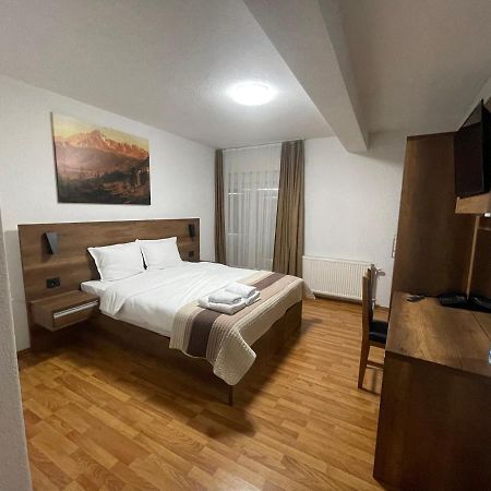 Bici Resort Dobrosin Eksteriør billede
